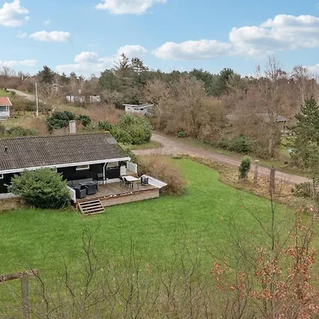 Holiday home 3 Bedroom Beautiful In Samso Tanderup
