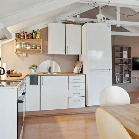 3 Bedroom Beautiful In Samso *