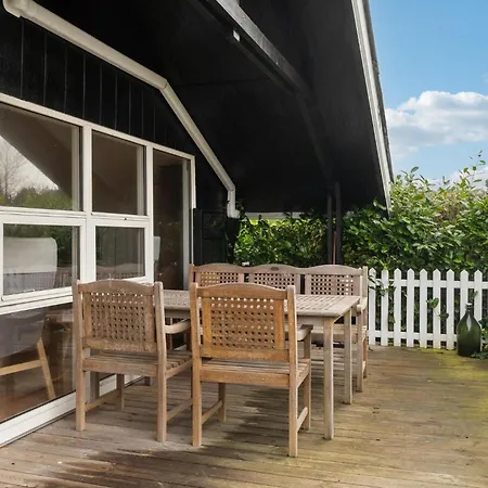 3 Bedroom Beautiful In Samso Сasa de vacaciones Tanderup