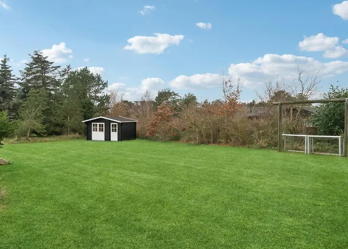 3 Bedroom Beautiful In Samso 度假居