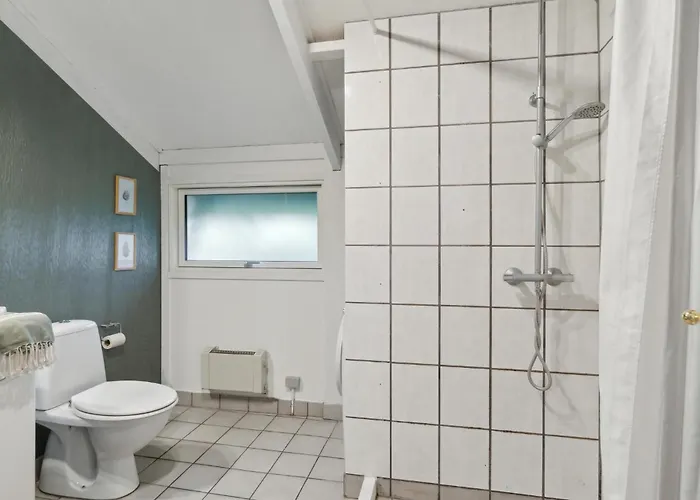 3 Bedroom Beautiful In Samso 度假居 Tanderup